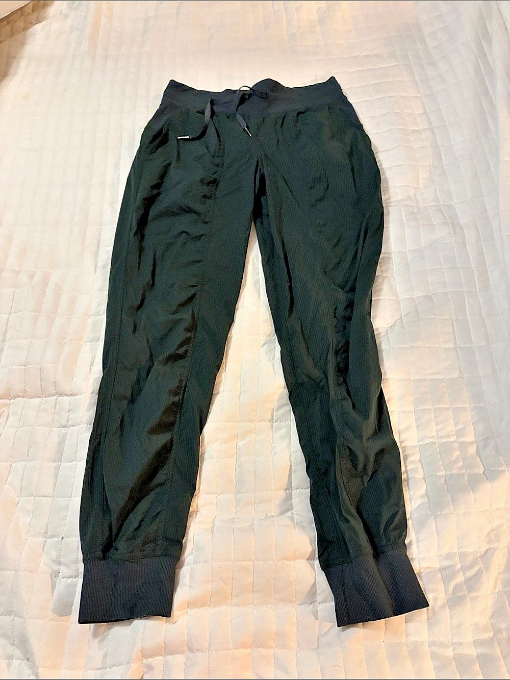 Lululemon Dance Studio Jogger hunter green Size 6